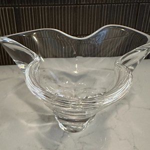 Steuben Trefoil Cloverleaf Donald Pollard Bowl